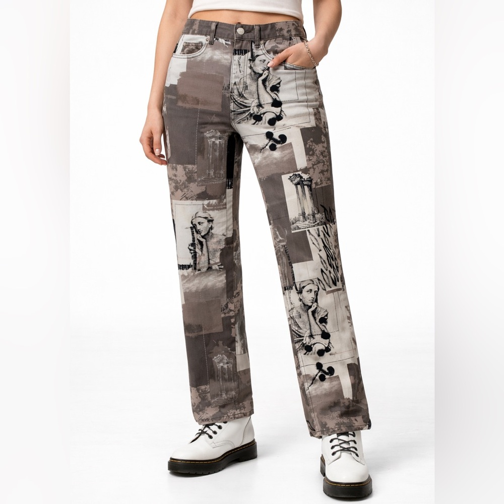 BDG Cowboy Renaissance Print Statue Graphic Jeans Womens SZ 25 Wearable Collage